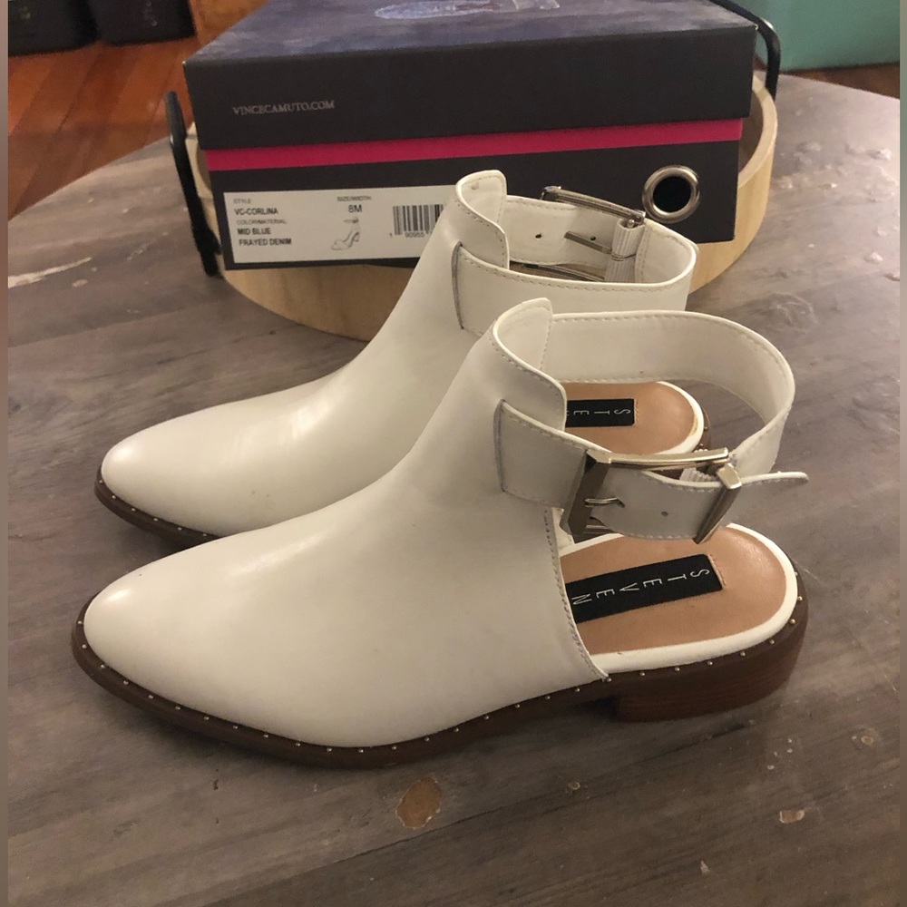 New! NWT Steven Madden white shoes from Nordstrom’s size 8 M. Great Design.!